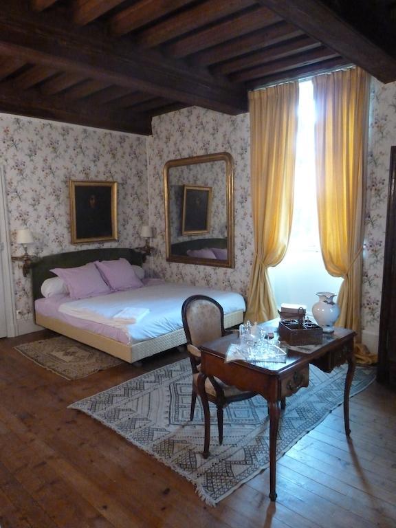 Hotes De Montboulan サルブリ 部屋 写真