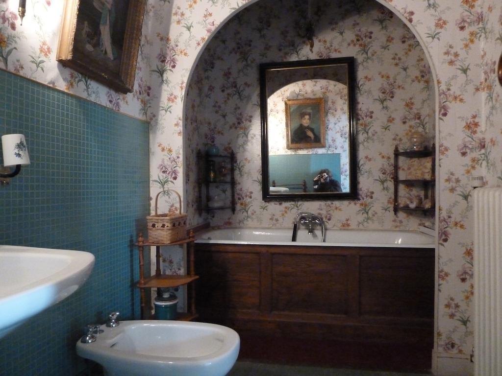 Hotes De Montboulan サルブリ 部屋 写真